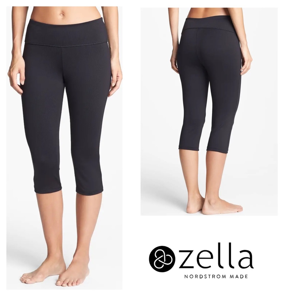 ZELLA Capri Crop Leggings Yoga Pants Black M EUC